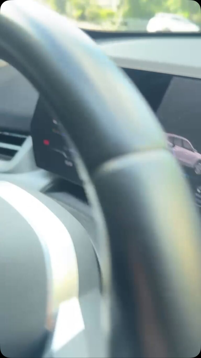 Başakşehir'de BMW iX için AC wallbox uygulaması